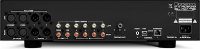 Preamplificatore stereo BP-19, vista posteriore, connettori XLR neri, connettori RCA dorati, porte USB, Ethernet, RS232, presa di alimentazione