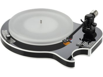 Platine vinyle Clearaudio Celebrity Al Di Meola Edition noire en forme de guitare, plateau givré, bras droit