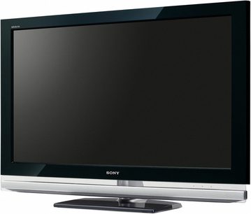 Vypnutý plochý televizor Sony KDL-52Z4500 v černé barvě, pohled zepředu, umístěný na stříbrném kovovém stojanu