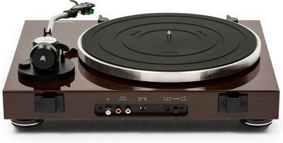 Thorens TD 204 A walnut hi-fi turntable top view, black platter, tonearm with cartridge, front-panel controls