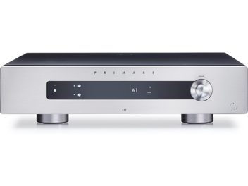 Primare I25 Stereo-Hi-Fi-Verstärker, silberne Frontblende mit Tasten, Lautstärkeregler, digitaler Anzeige und Kopfhörerbuchse, Frontansicht