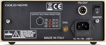 Gold Note PST-10 altın hi-fi harici güç kaynağı, arka görünüm, 18-26-34 V seçici, PSU ve IEC girişli siyah-altın panel