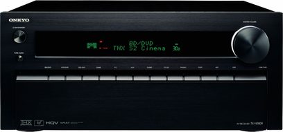 Onkyo TX-NR809 sort hjemmebiografsforstærker, set forfra, grøn display "THX BD DVD DD Cinema 3D", sølvfarvede knapper og drejeknap