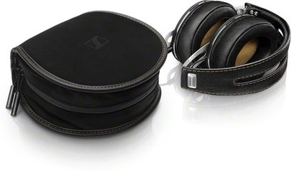 Sennheiser MOMENTUM M2 AEG sort circumaural hovedtelefon, lukket, med læder, aftagelig kabel og transporttaske