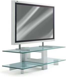 TV-møbel i glas og hvidt metal med to hylder og vægbeslag til fladskærm, set fra trekvart vinkel forfra
