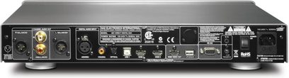 NAD M51 aluminium DAC-lydkonverter, frontvisning, lydstik på bagsiden, knapper og display på forsiden