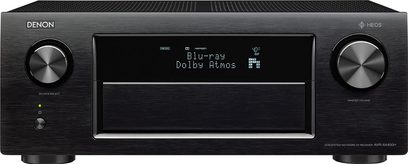 Denon AVR-X4400H sort hjemmebiografsforstærker, sort front, blåt display "Dolby Atmos", to sølvfarvede drejeknapper