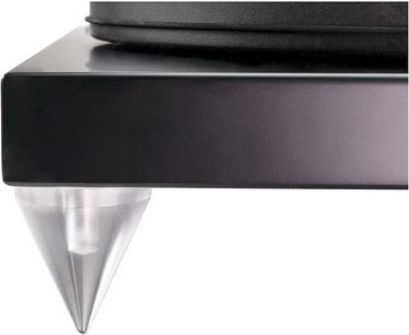 Hi-fi gramofon Gold Note Valore 425 Lite černý s ramenem B-5. Detailní záběr na pravý přední roh, pohled shora