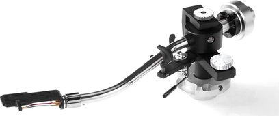 Jelco TS 550 S sort tonearmlift i sort aluminium med modvægt, tonearmlift og kabling, set fra siden på hvid baggrund