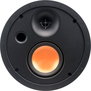 Altavoz empotrable Klipsch SLM-5400-C, vista frontal, forma circular, altavoz naranja en el centro rodeado de un tweeter negro, rejilla protectora negra mate