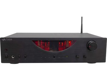 Taga Harmony HTA-800B zwarte stereo hifi-versterker, vooraanzicht, voorkant met knoppen en display, op een witte achtergrond