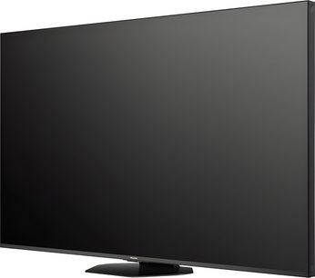 Hisense 75U8Q fekete televízió, vékony keretű, középen elhelyezkedő trapéz alakú műanyag állvánnyal, háromnegyedes jobb oldali előlátás