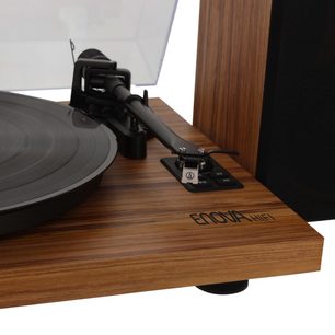 Gramofon Enona HIFI Vision 2 SET ořech, povrchová úprava Dark wood, pohled shora, černé raménko, přenoska, na dřevěném stolku