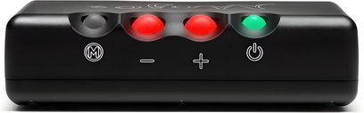 Convertisseur audio portable noir Chord Electronics Mojo 2 + Poly, vue de face, 4 boutons ronds rouge et vert, symboles