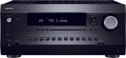 Integra DRX 5.4 siyah ev sineması amplifikatörü, ön görünüm, "THX Cinema" ekranı, ön paneldeki düğmeler ve kadranlar