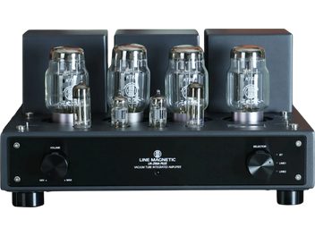Line Magnetic LM-216IA Plus melns integrētais stereo lampu pastiprinātājs, skats no priekšpuses ar astoņām redzamām lampām