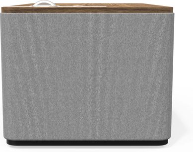 Boxa Klipsch The Three Plus în culoarea nuc, vedere frontală, formă dreptunghiulară, lemn închis la culoare, grilă gri, mâner din piele pe partea superioară