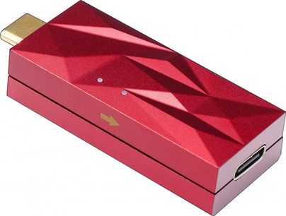 iDefender MAX rød, rektangulær form, set i perspektiv, gylden USB-stik, geometrisk mønster, gylden pil