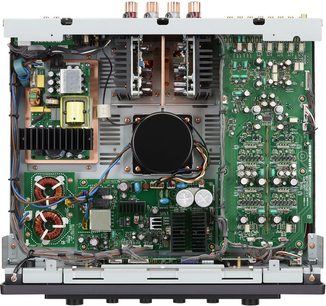 Carte électronique de circuit imprimé avec composants électroniques, radiateurs, ventilateur et connecteurs, vue de dessus