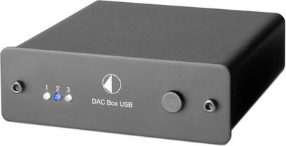 Pro-Ject Dac Box USB sort audio-konverter, kompakt rektangulært kabinet, frontpanel med LED'er, drejeknap, jackstik