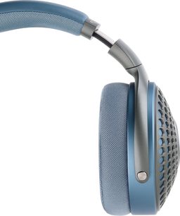Слушалки Focal AZURYS в синьо и сиво, с мека подплатена обръч, затворени овални слушалки, перфорирана метална решетка