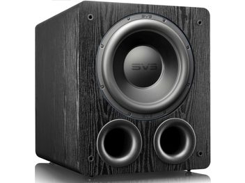 SVS PB-2000 Pro fekete hamu színű mélynyomó, fekete kőris. Elölnézet. Kocka alak. Középen matt fekete, kör alakú hangszóró.
