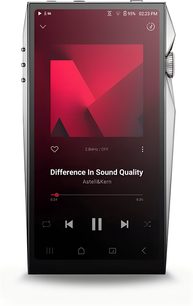 Astell&Kern SP4000 audiophile-afspiller i sølv, sølvfarvet metalkabinet med kantede linjer, stor kant-til-kant touchskærm, rillet drejehjul på højre side og små knapper på venstre side, set forfra
