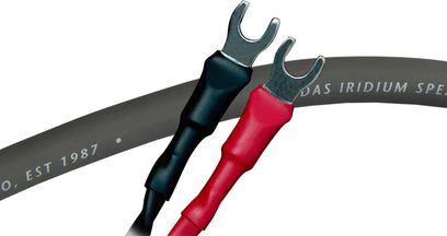 Cables de altavoz Cardas Iridium, bicolores rojo y negro, terminaciones en Y de 4 ramas, funda trenzada gris oscuro, texto blanco