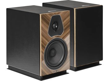 Coppia di diffusori da scaffale Sonus Faber Lumina II Amator noce lucido, frontale con altoparlanti neri e cabinet nero