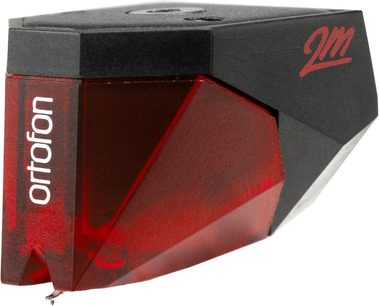 Hi-fi gramofon Rekkord Audio F400 macassar s přenoskou 2M red, povrchová úprava Macassar, detailní pohled zepředu, boční úhel