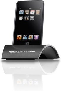 Harman Kardoni dokk The Bridge III eestvaade, must, puuteekraan, juhtnupud