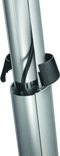 Vogel's PPC 2030 loftophængt beslag i sølvfarvet metal, bestående af to lodrette cylindriske rør forbundet med et sort stykke