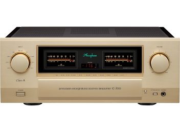 Integroitu stereo hi-fi -vahvistin E-700, etunäkymä, suorakulmainen kotelo, pyöreät painikkeet vasemmalla ja oikealla, kaksi keskellä olevaa näyttöä