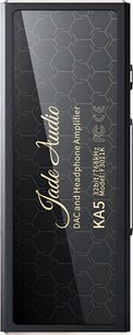 FiiO KA5 -musta kannettava audiomuunnin, suorakulmainen alumiinikotelo, musta lasietupaneeli, jossa on kuusikulmiokuvio ja kultaiset Jade Audio -kaiverrukset, etunäkymä