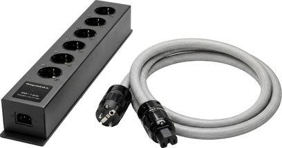 GigaWatt PF-1 EVO schwarze 6-fach-Steckdosenleiste mit grau ummanteltem Netzkabel, Draufsicht in Perspektive