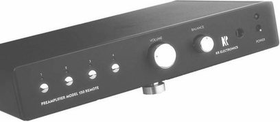 KR audio P150 sort forstærker med 5 drejeknopper, 2 jackstik og 1 LED på forsiden set forfra