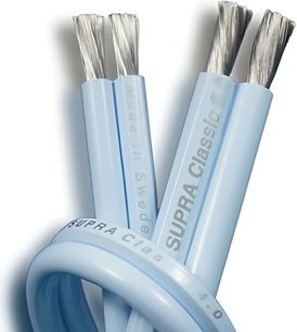 Supra Classic 2.5 lyseblå kabel, nærbillede af den afisolerede ende, 3 sølvfarvede snoede ledere