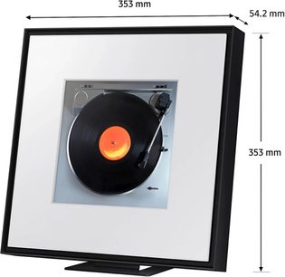 HW-LS60D/XE, set forfra, sort og hvid firkantet ramme, centralt plateau med sort vinylplade, orange center, synlig tonearm
