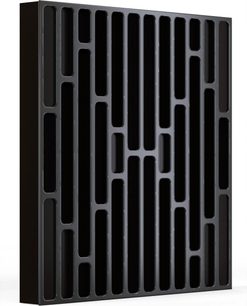 Artnovion Logan W zwarte akoestische diffuser, vooraanzicht, verticale rechthoekige vorm, 44 parallelle verticale spleten