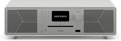 Sonoro Meisterstück All-in-One Audiosystem in Weiß und Silber, Vorderseite, schwarzes Gitter, LCD-Display, Sensortasten