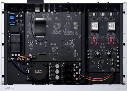 Matrix Audio MS-1c hõbedane võrguaudiopleier, šassii sisevaade mustade elektroonikaplaatidega