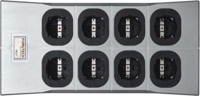 Multi-stikdåse med overspændingsbeskyttelse Furutech NCF Power Vault i børstet grå aluminium, set ovenfra, med otte sorte Schuko-stik indbygget i to rækker og sølvfarvet logo-plade på siden