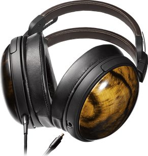 Lukket, kablet hi-fi hovedtelefon ATH-AWKG, set fra siden, træskaller, polstret hovedbøjle, sorte puder, aftagelig kabel
