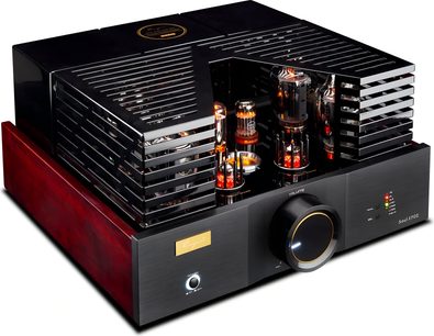 Cayin Soul 170i integreret stereo rørforstærker i træ, frontpanel i sort børstet metal og mørkerødt træ på siderne, oplyste rør beskyttet af sort delvist åben gitter, stor guldfarvet volumenkontrol og farvede LED-indikatorer til højre, set fra højre forfra i trekvart vinkel