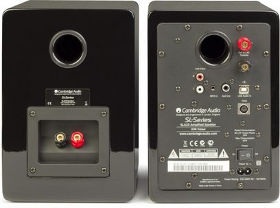 Reproduktor knihovny Cambridge Audio SL-Series SL25B, pohled zepředu a zezadu, konektory, ovládací tlačítka, reproduktory