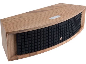 Diffusore wireless JBL L42 ms in legno di noce, forma rettangolare allungata, griglia nera sulla parte anteriore