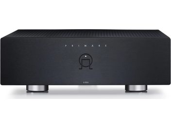 Ampli de puissance multicanaux Primare A35.8 noir, vue de face, façade noire mate avec logo et boutons argentés