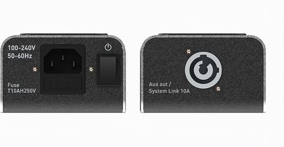 V5 GEMINI, rear view, 2 sockets, 1 switch, 1 fuse, 1 port "Aux out / System Link 10A", white text, black finish